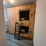 Vandrarhem Capsule Erbenova *