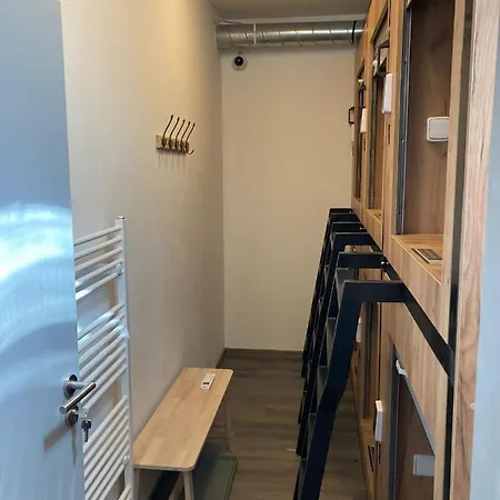 Hostel Capsule Erbenova Praag