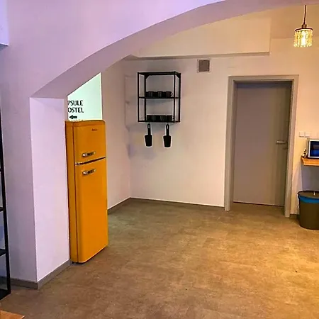 Hostel Capsule Erbenova Praha